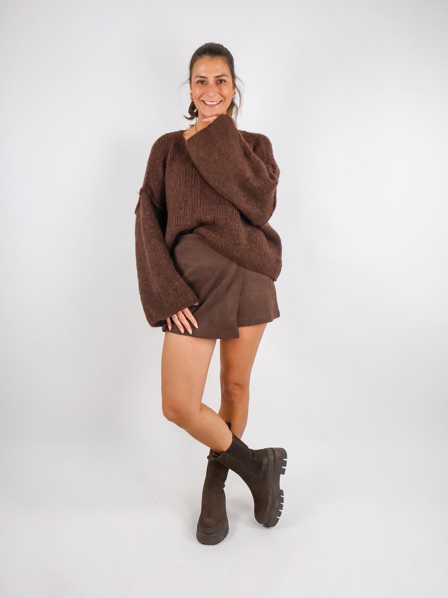 Nura Strickoullover V-Ausschnitt Coffee