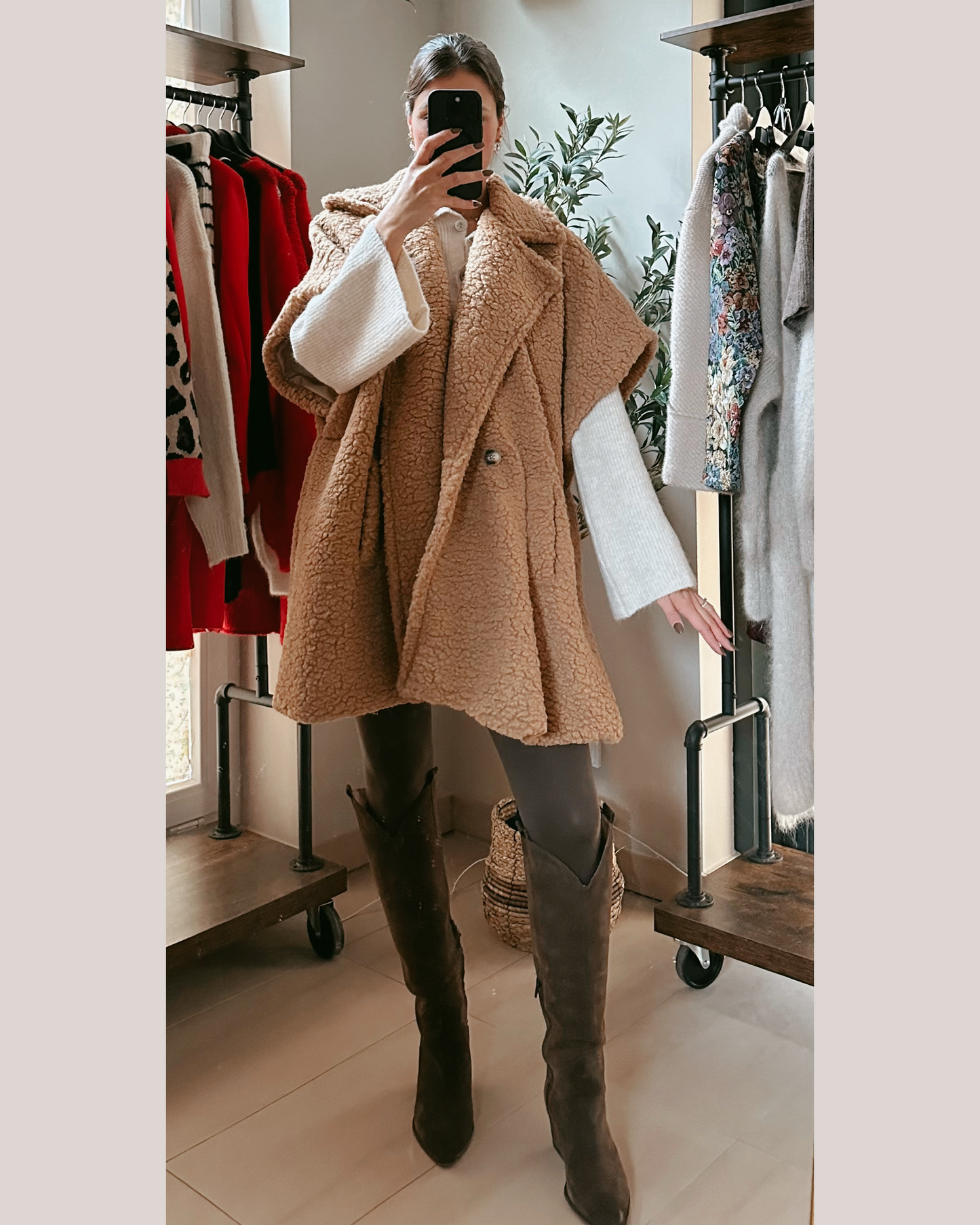 Oversize Kuschelweste Camel