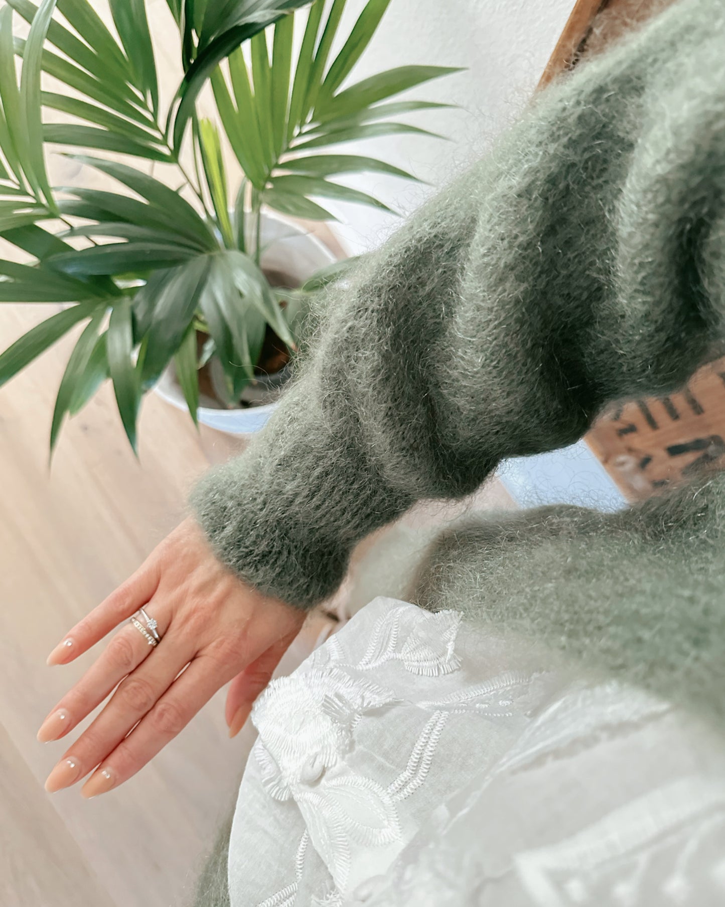 ★ Premium Fineline Strickmantel Olive