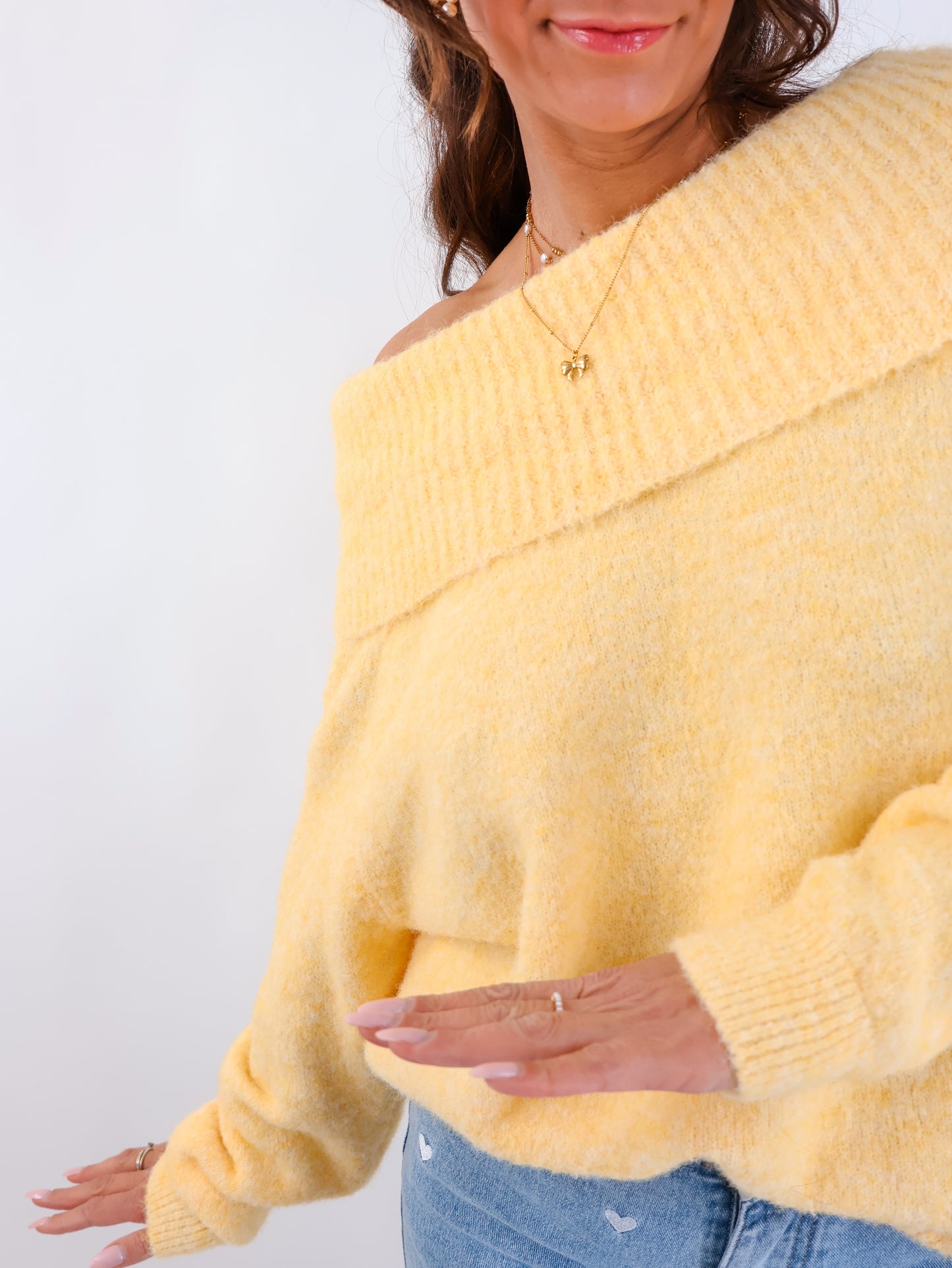 Offshoulder Pullover Citrus