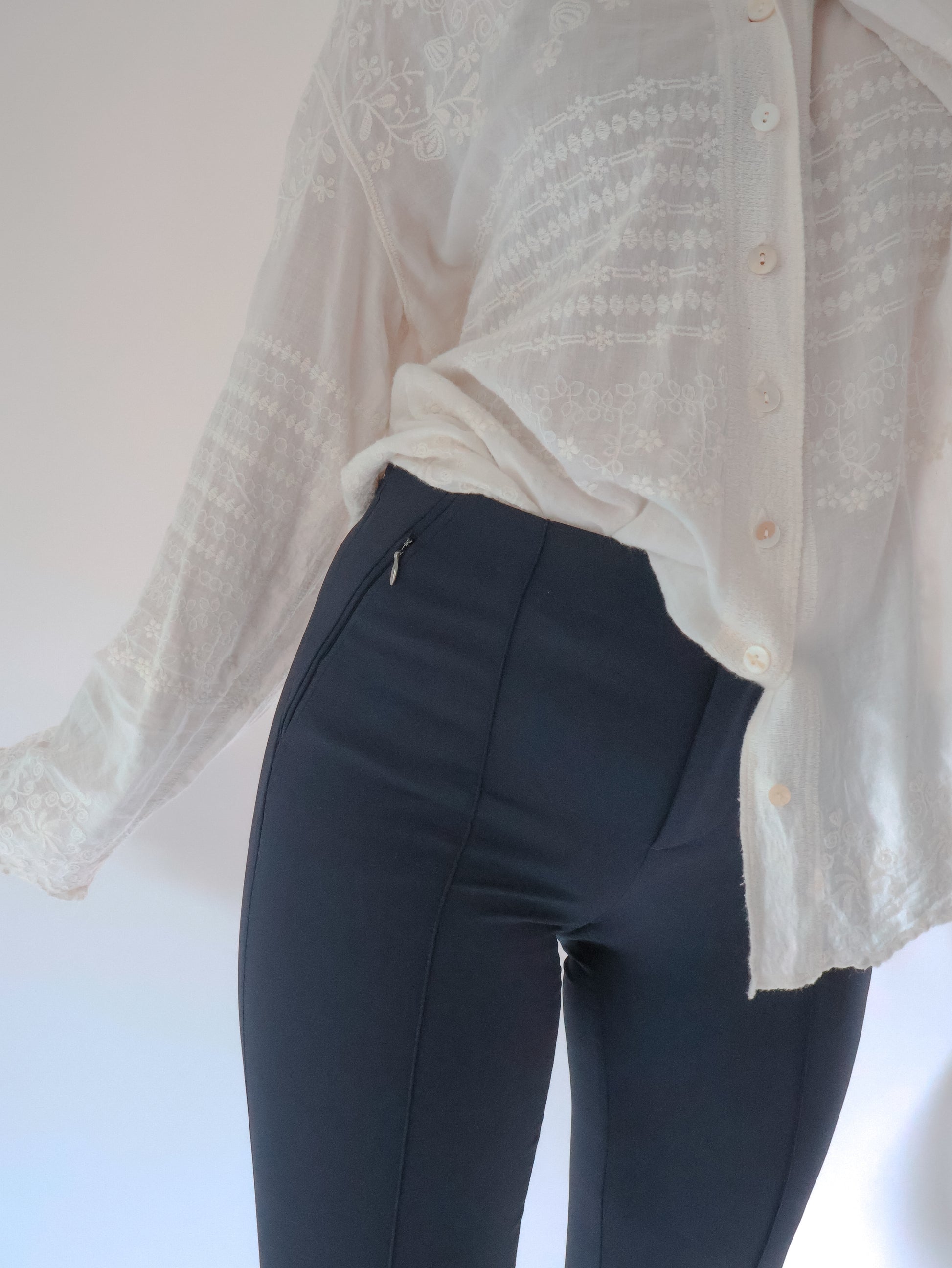 Mac Zip Hose Anna Blau