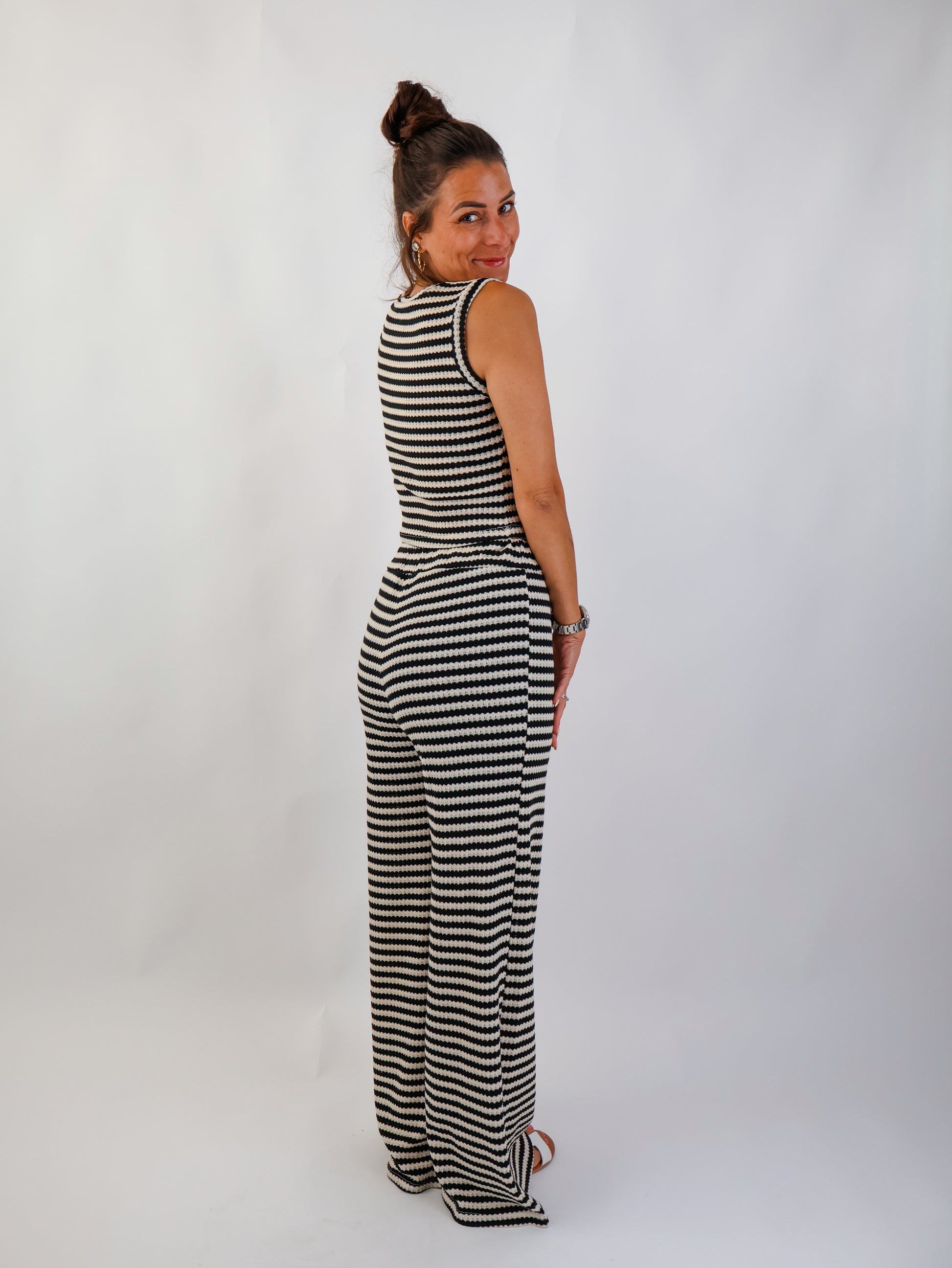 Lilya Strickset Schwarz