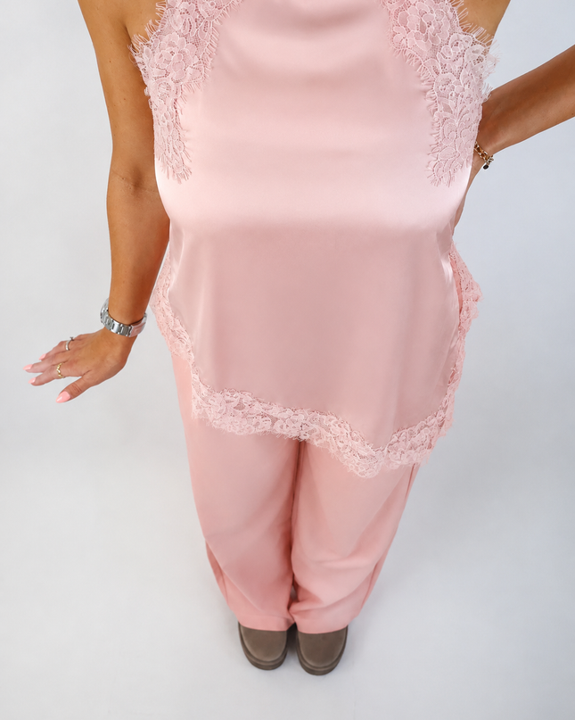asymmetrisches Spitzentop in Blush