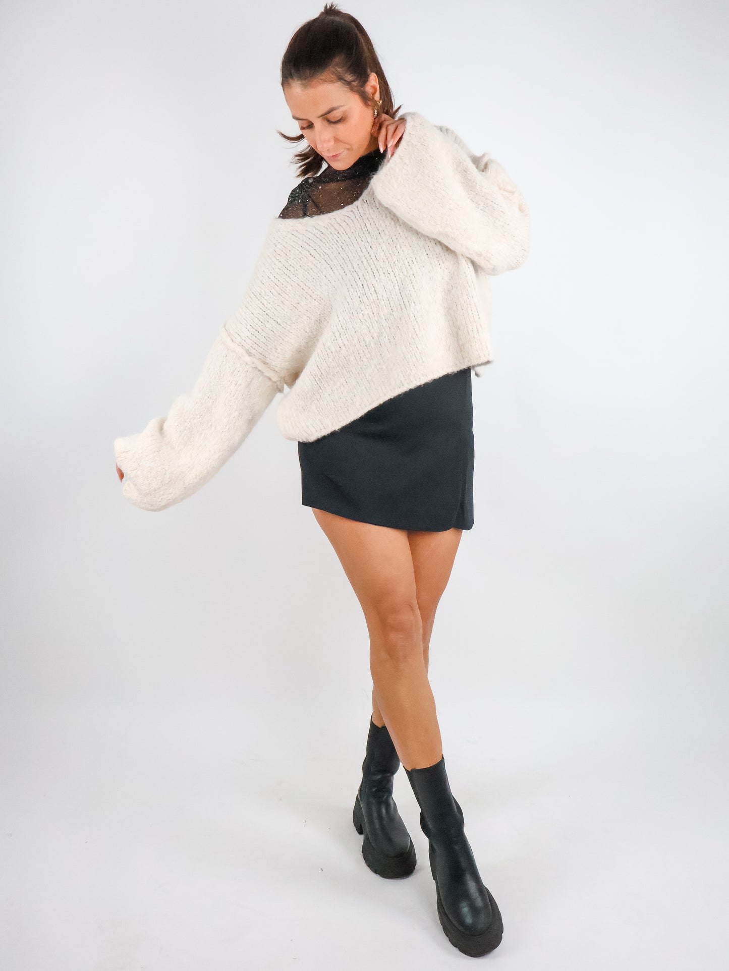 Nura Strickoullover V-Ausschnitt Creme