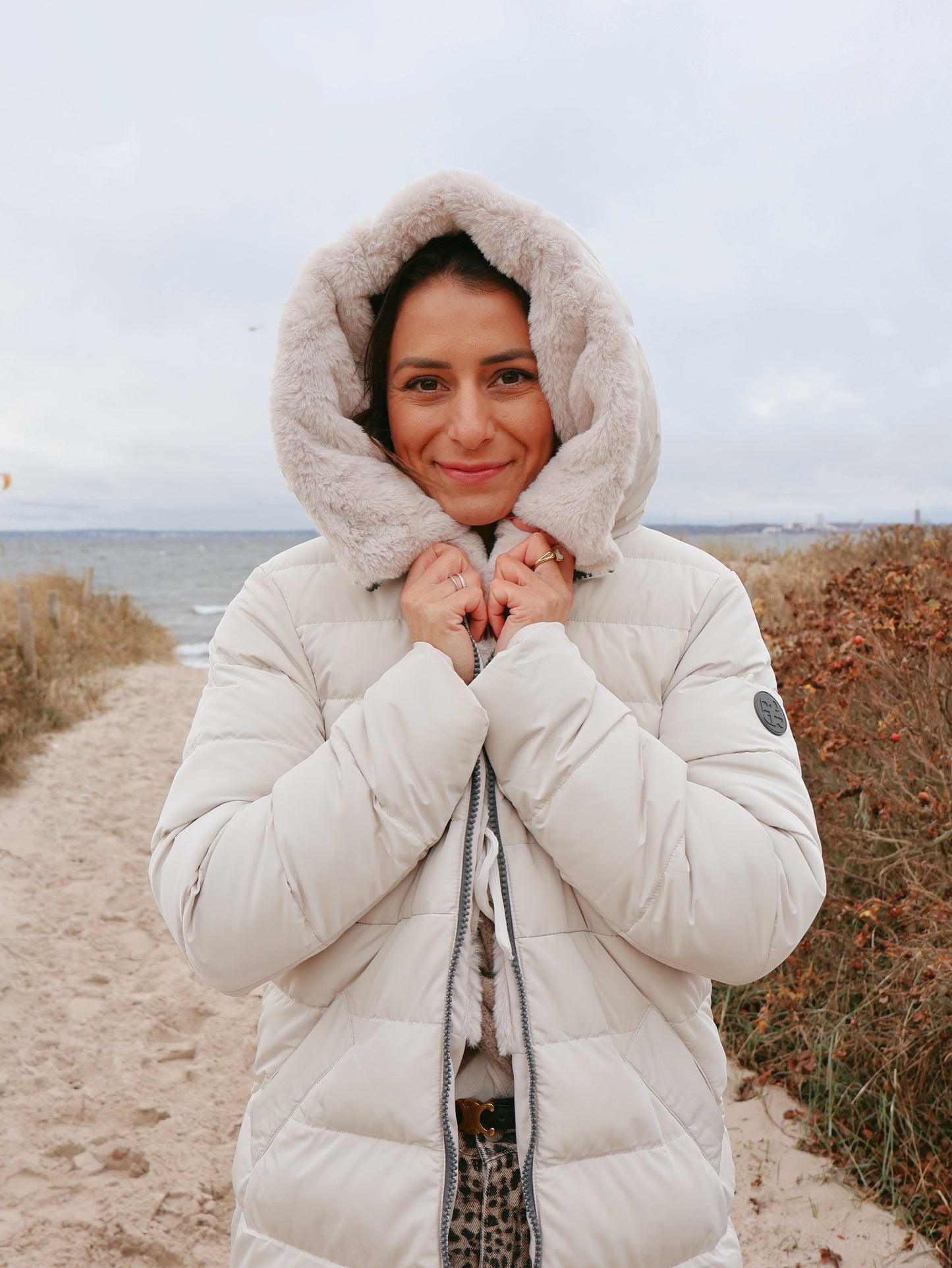 Rino & Pelle Keila Mantel Stone