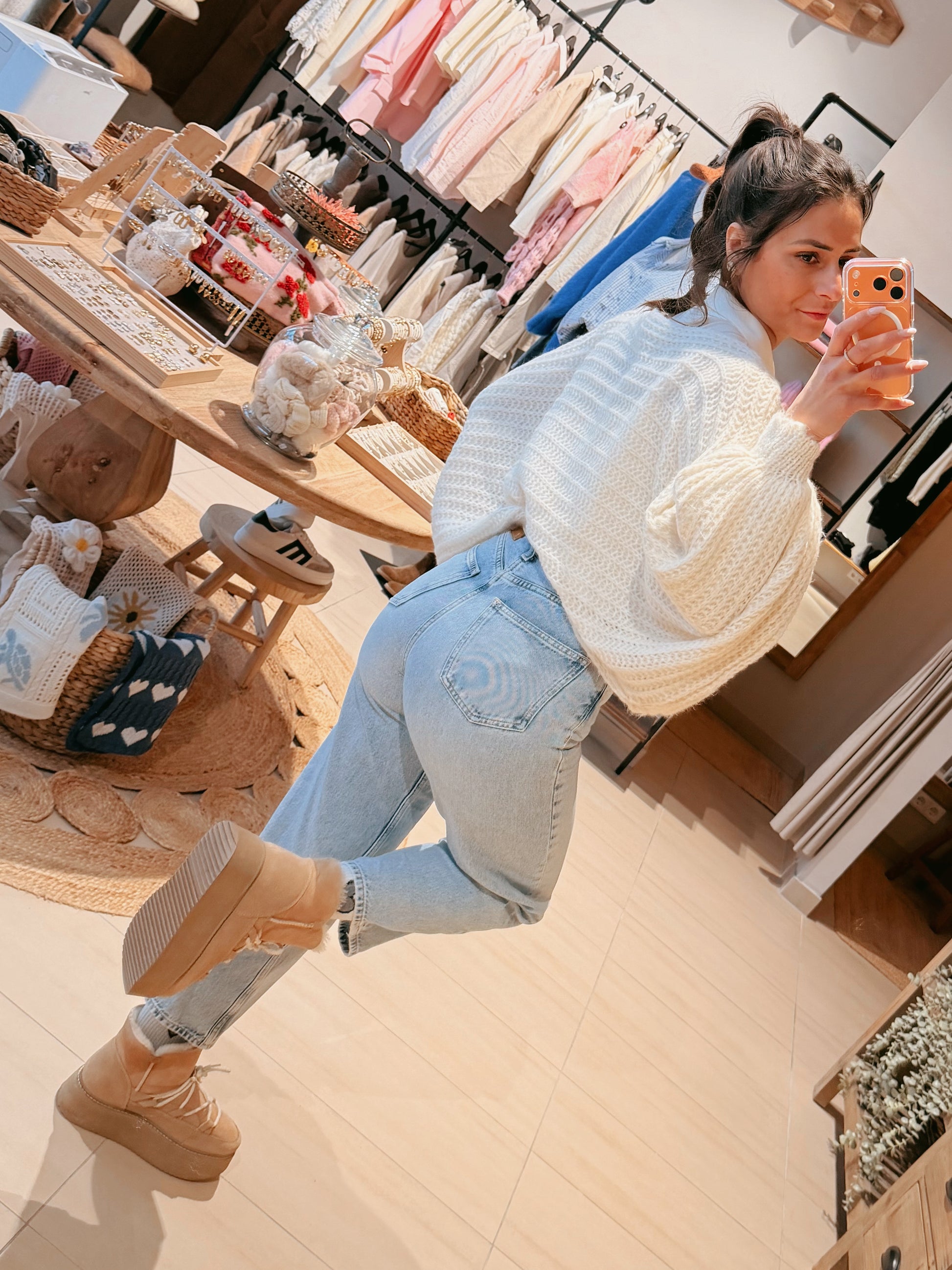 Strickponcho Creme