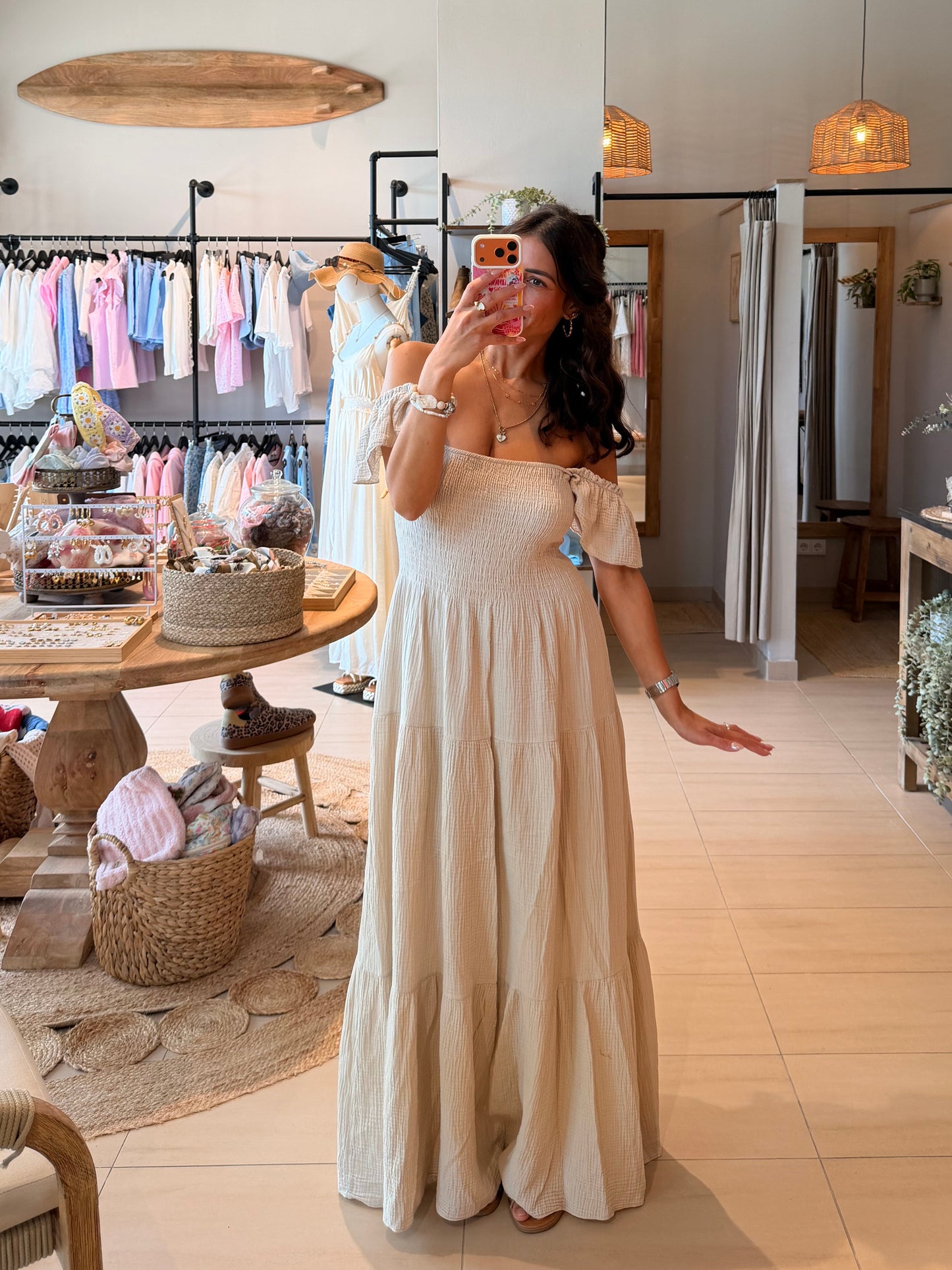 Maxi Musselin Kleid mit Volants und Flügelärmel Beige