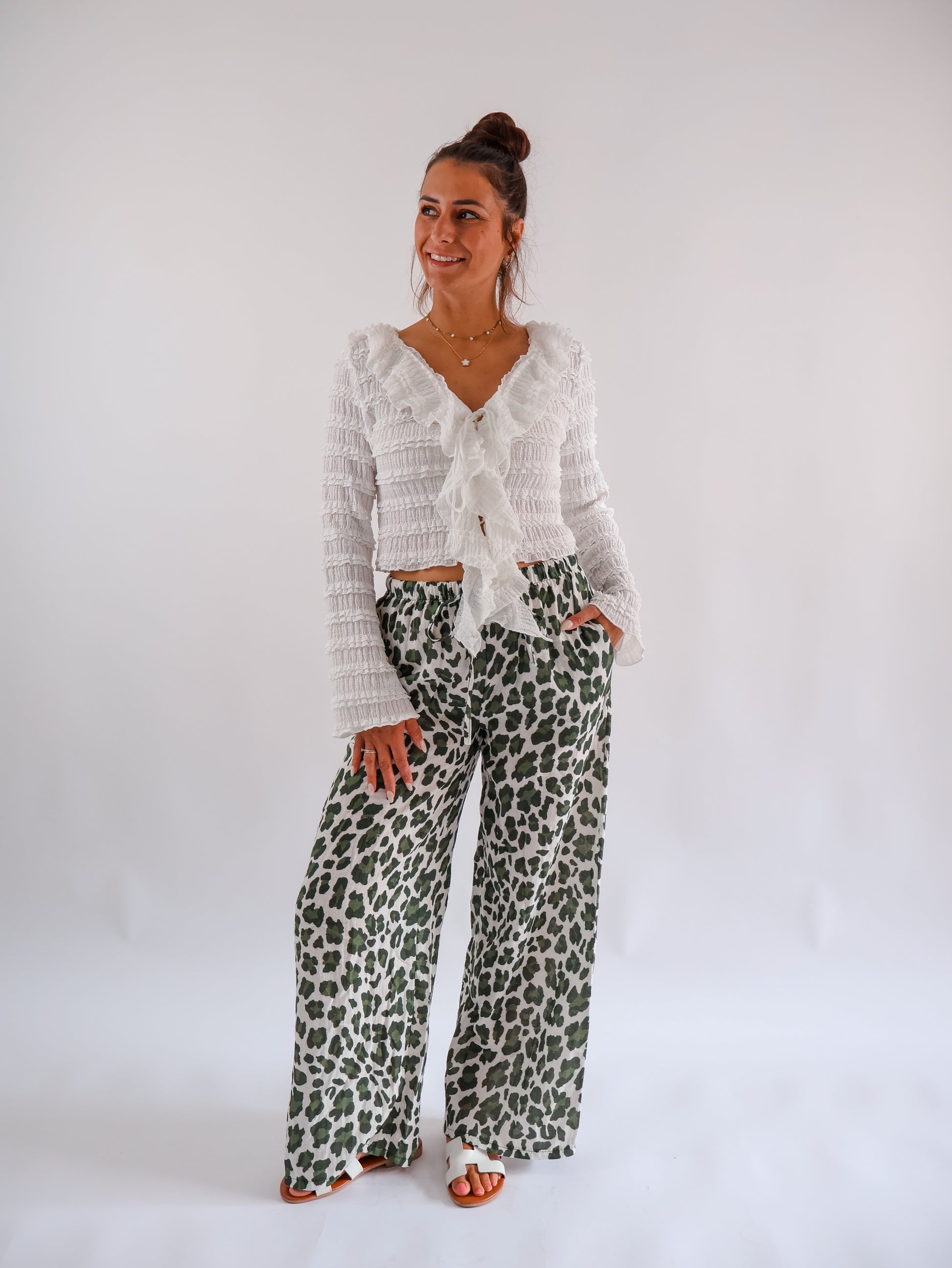 Musselin Hose Leo Olive