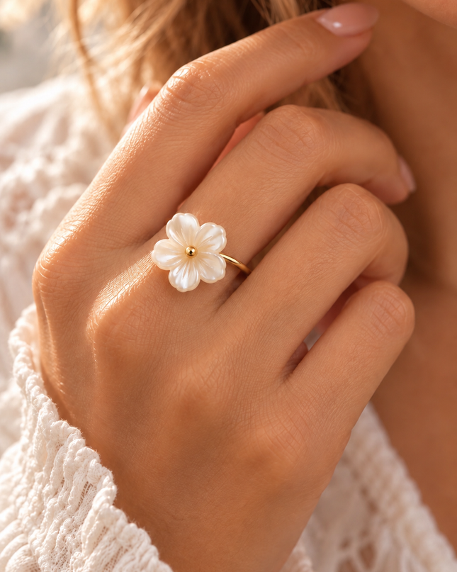 Ring „Pearl Blossom“ – Gold