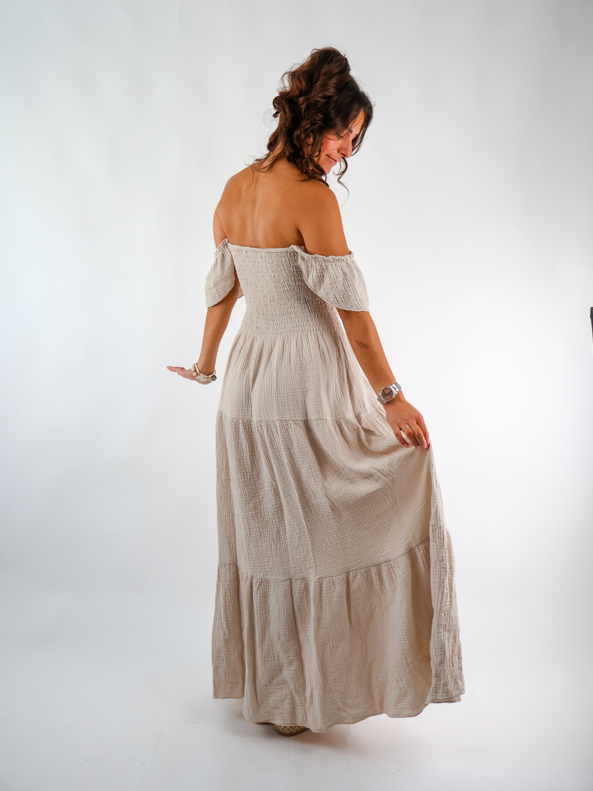 Maxi Musselin Kleid mit Volants und Flügelärmel Beige