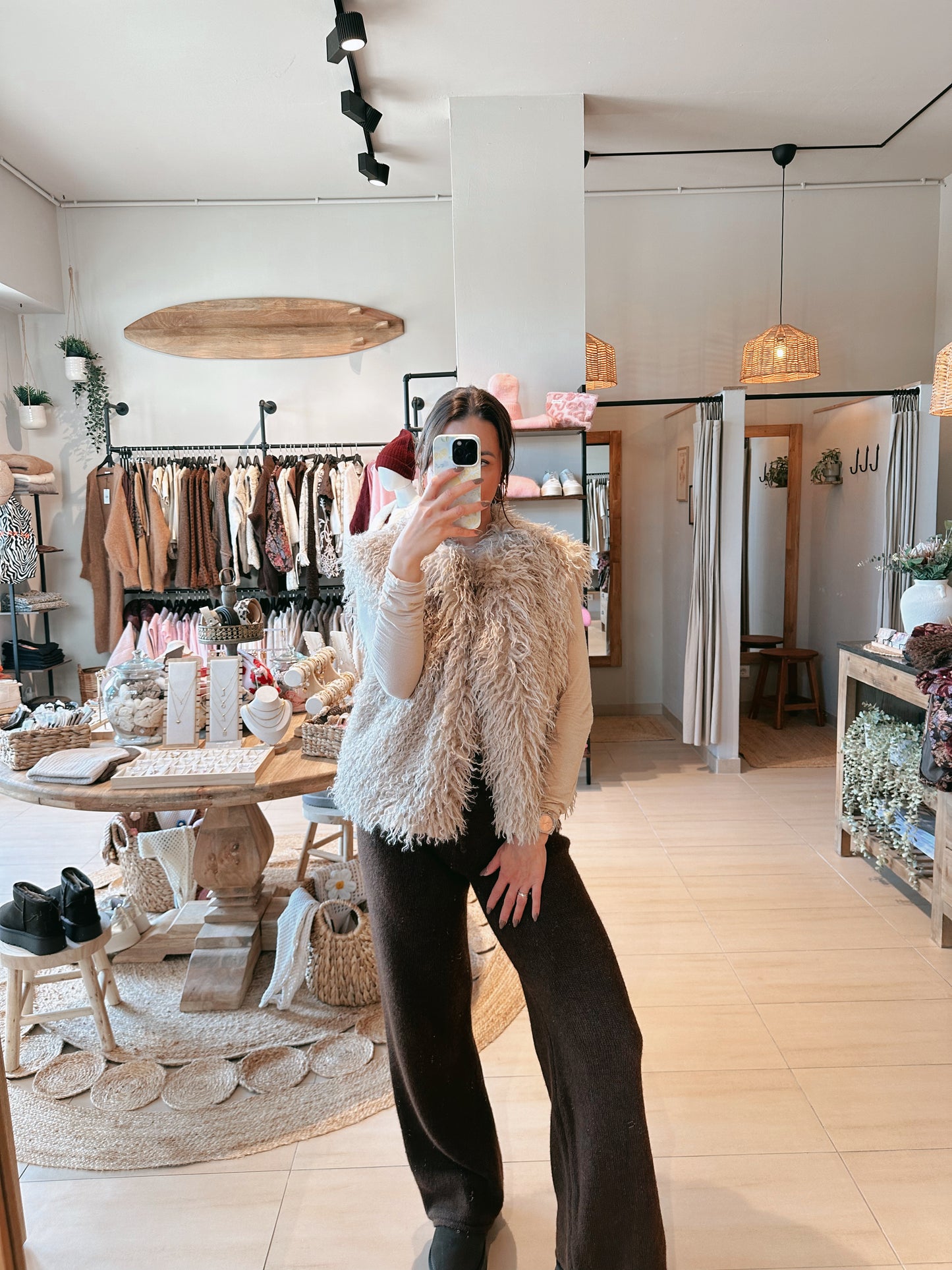 Fuzzy Weste Beige