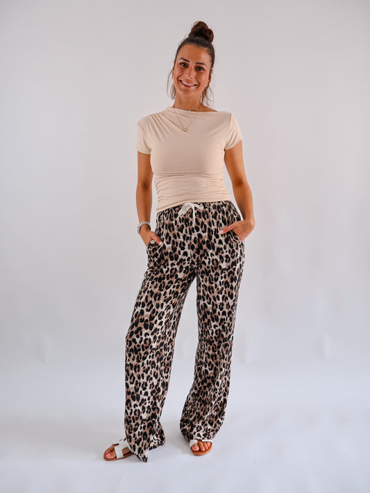 Basic Shirt mit asymmetrischem Ausschnitt Beige