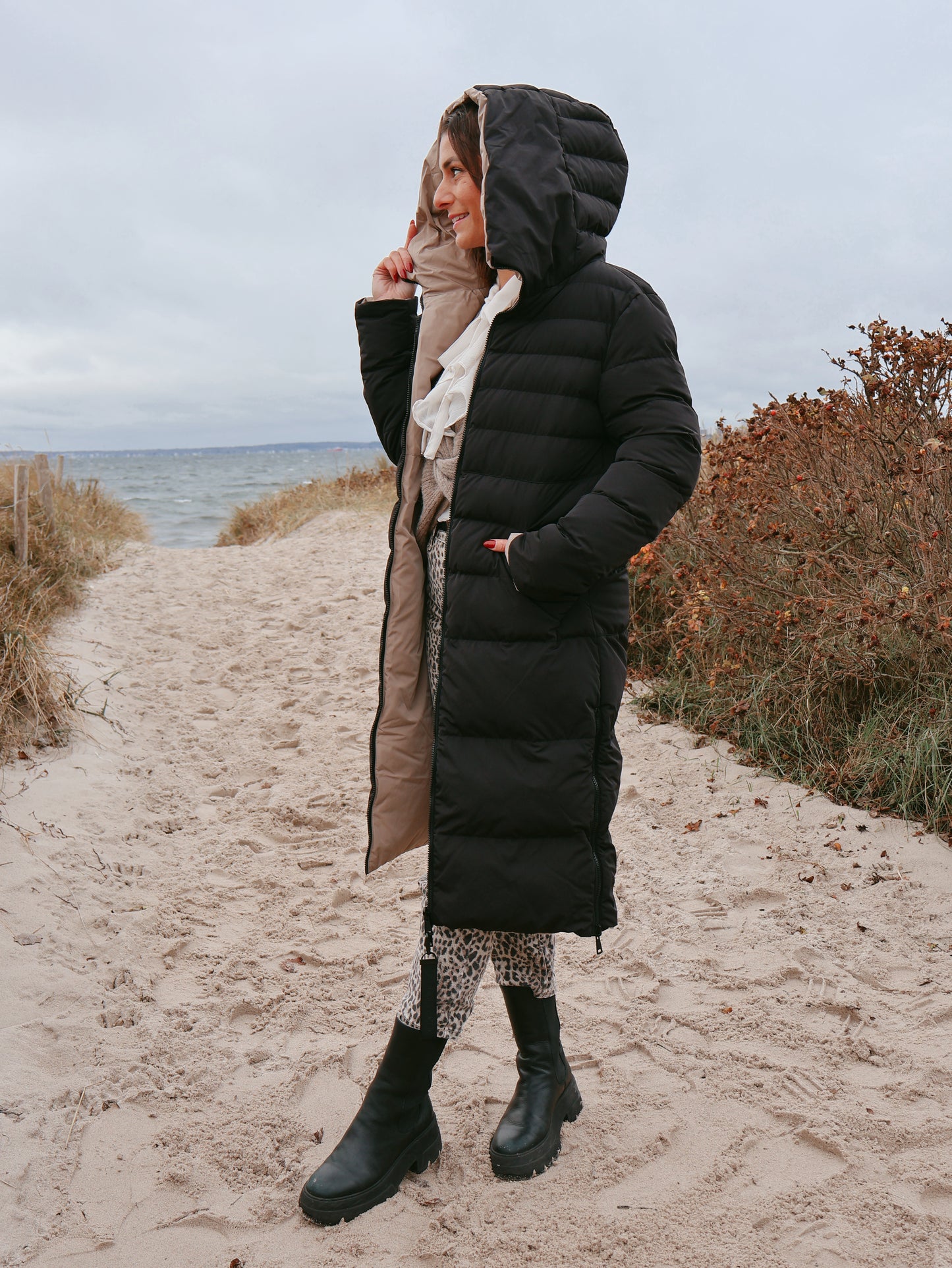 Rino & Pelle Keila Wendemantel Schwarz