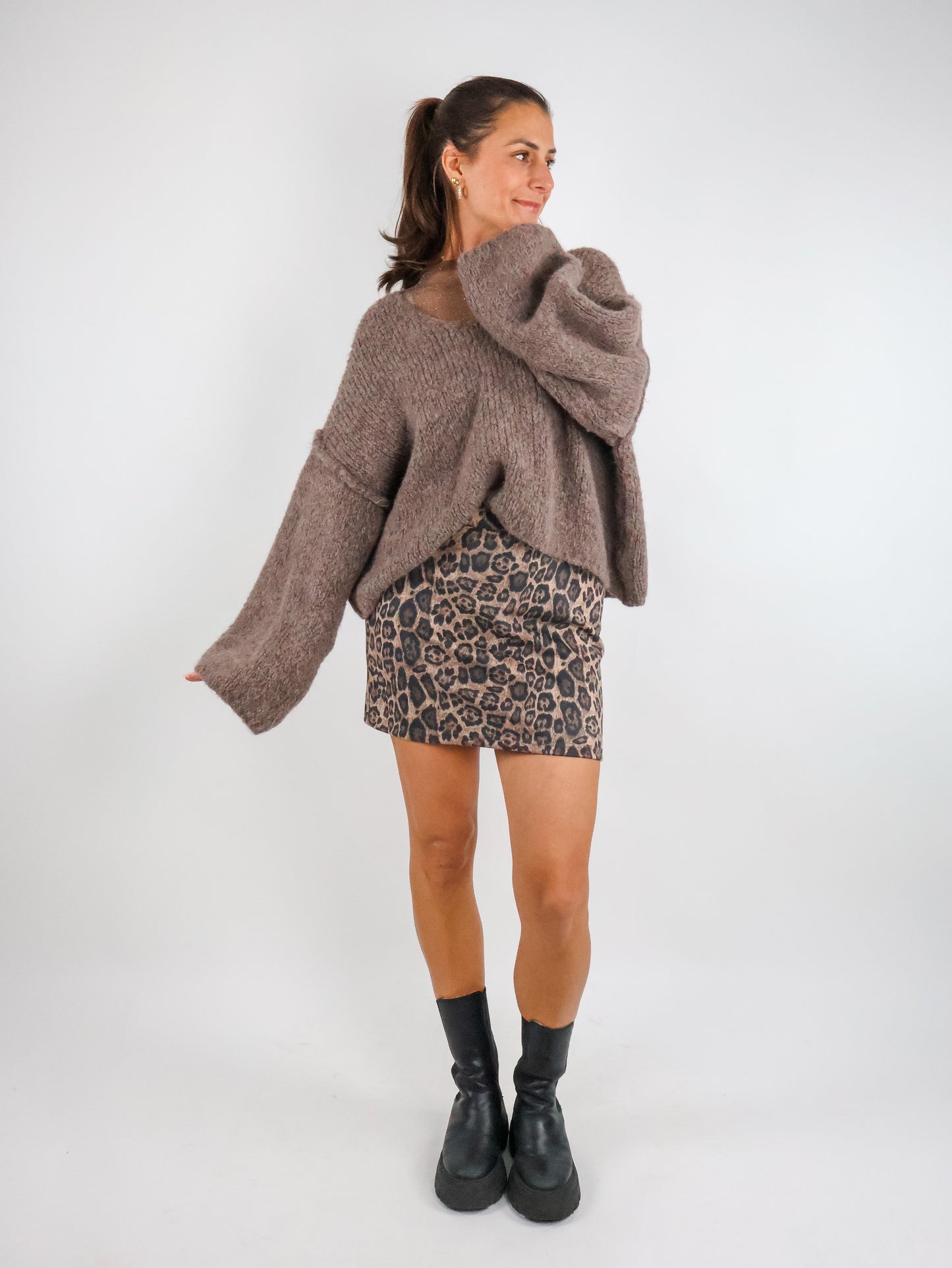 Nura Strickoullover V-Ausschnitt Marron