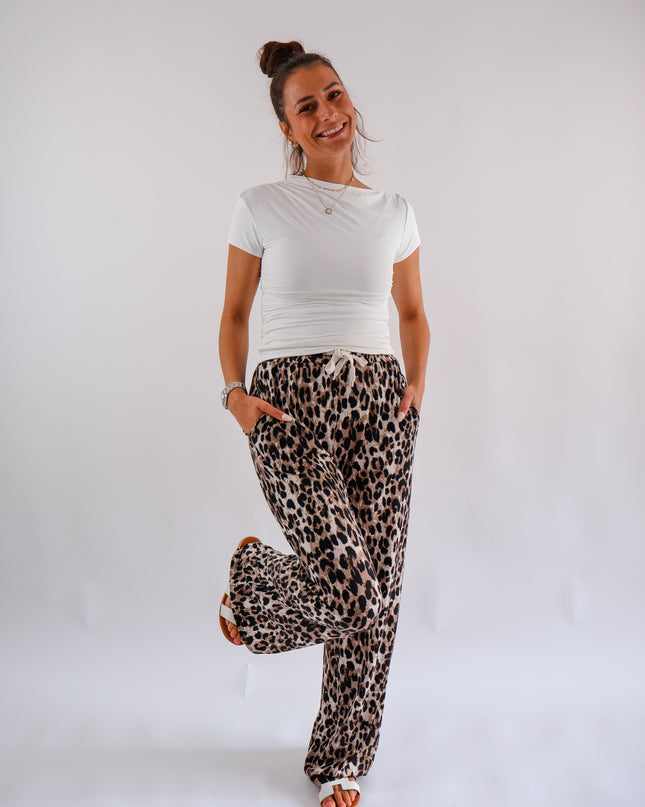 Basic Shirt mit asymmetrischem Ausschnitt Offwhite
