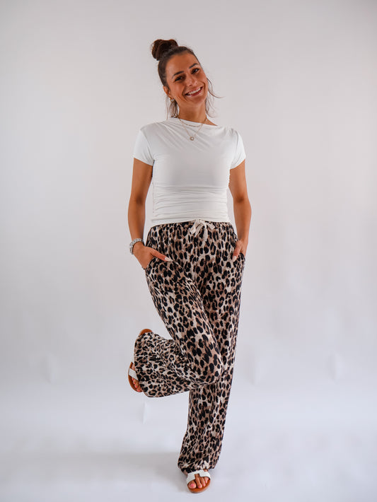 Basic Shirt mit asymmetrischem Ausschnitt Offwhite