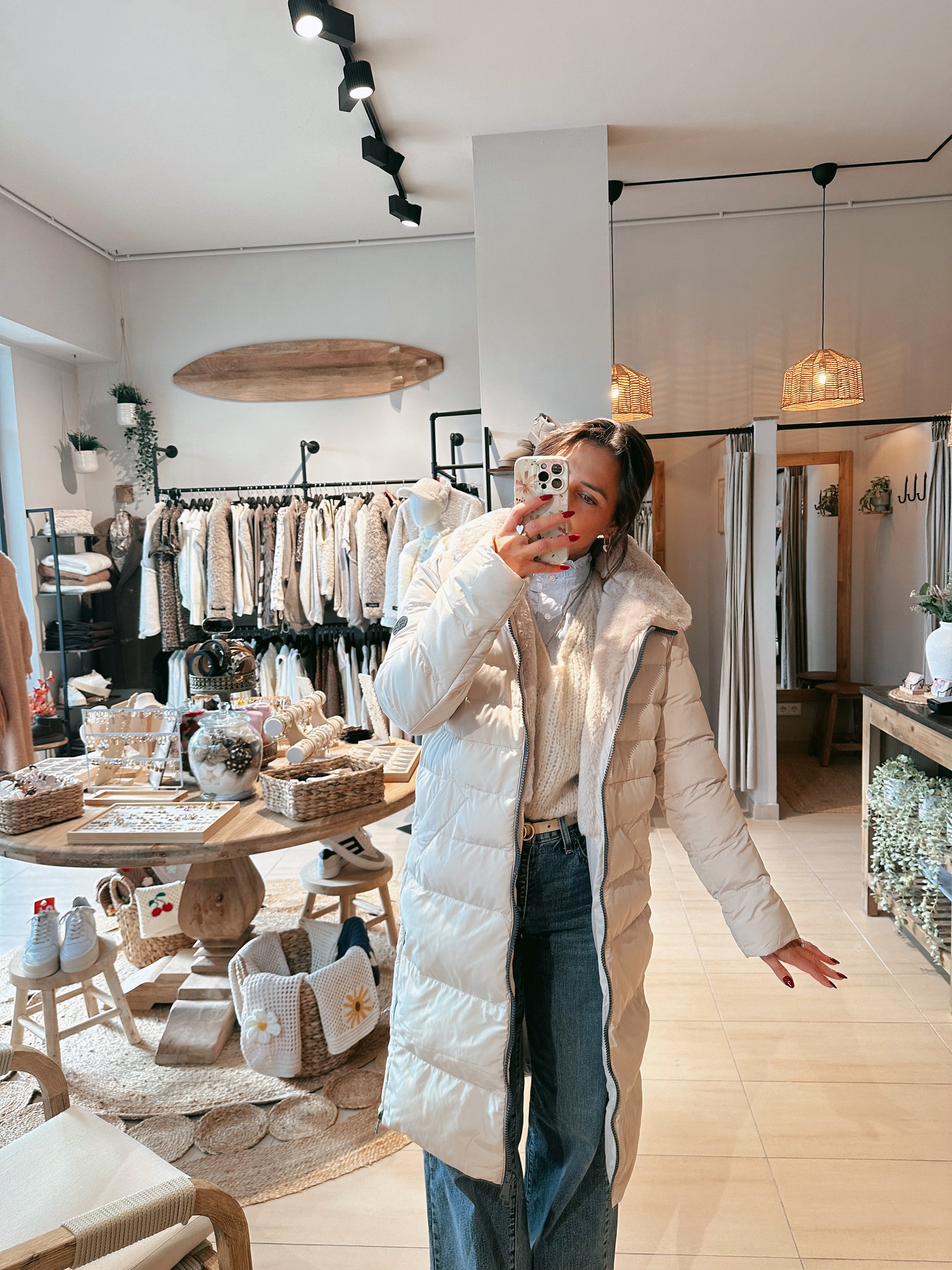 Rino & Pelle Keila Mantel Stone