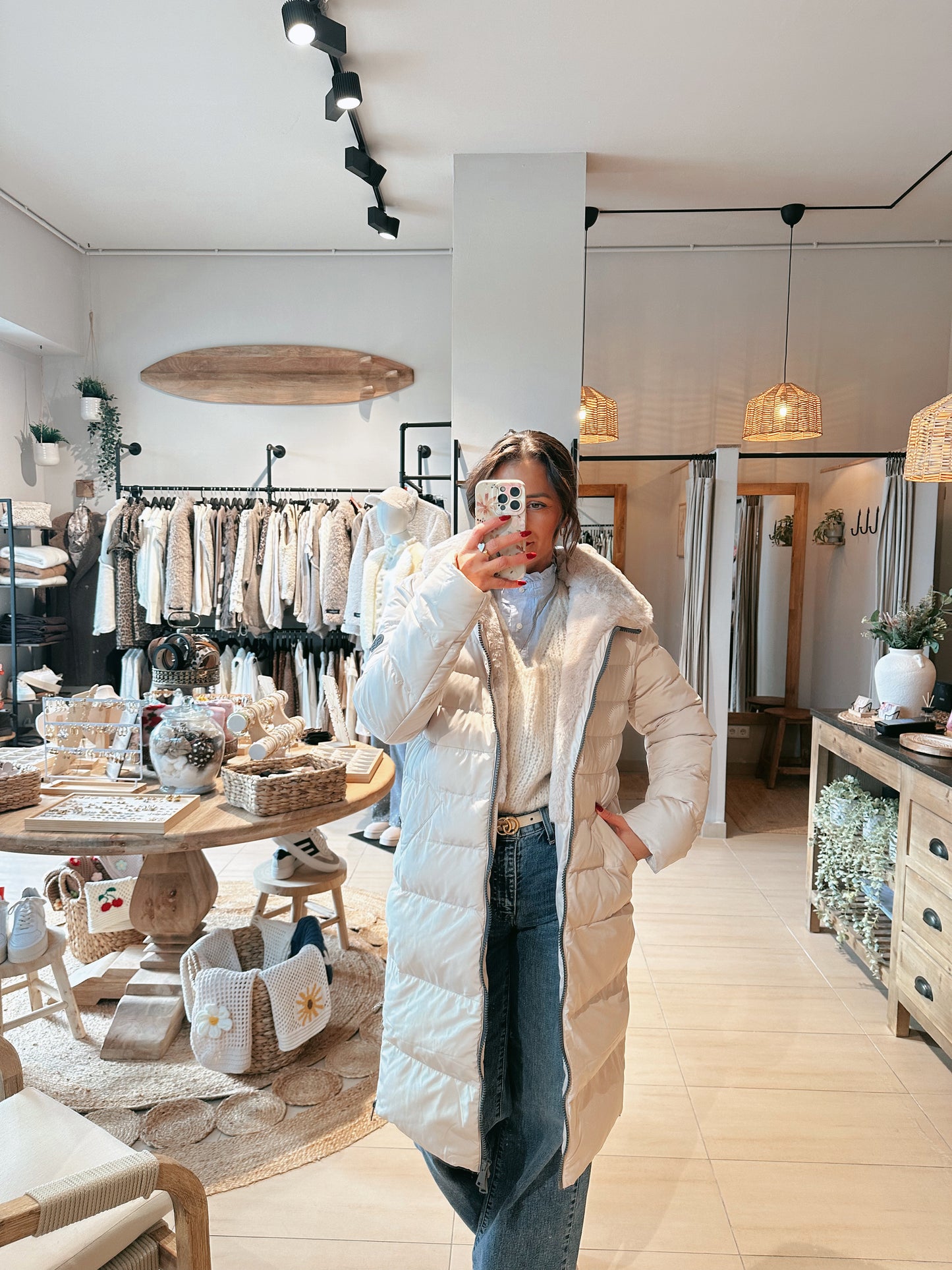 Rino & Pelle Keila Mantel Stone