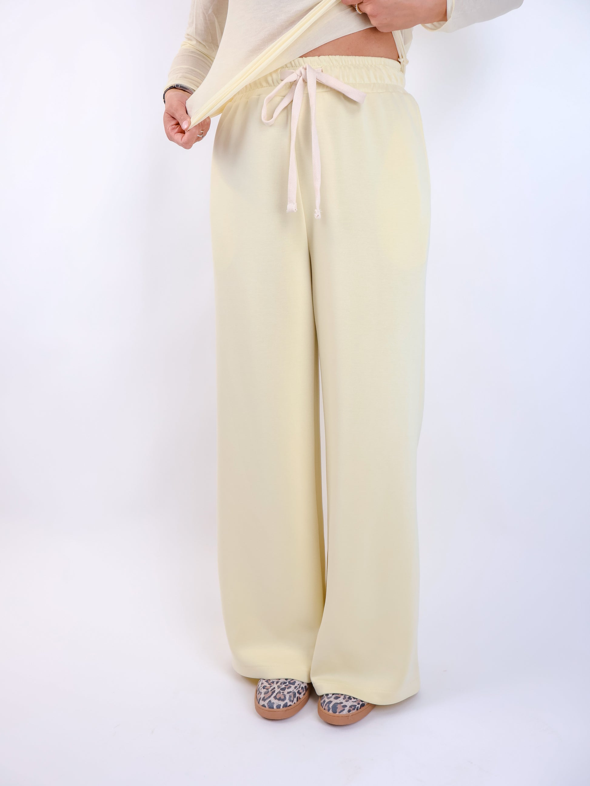 Jojo Comfy Hose Butter Yellow