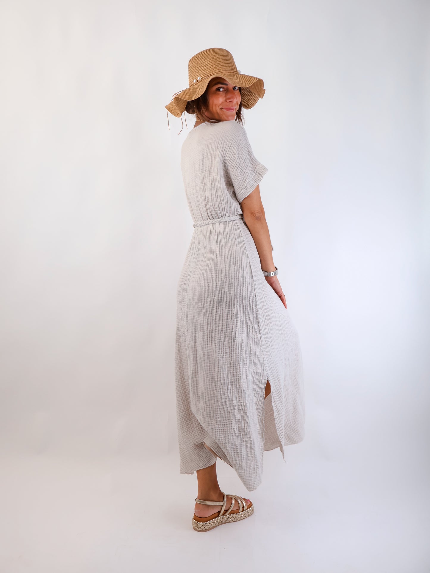 Olivia Musselin Kleid Beige