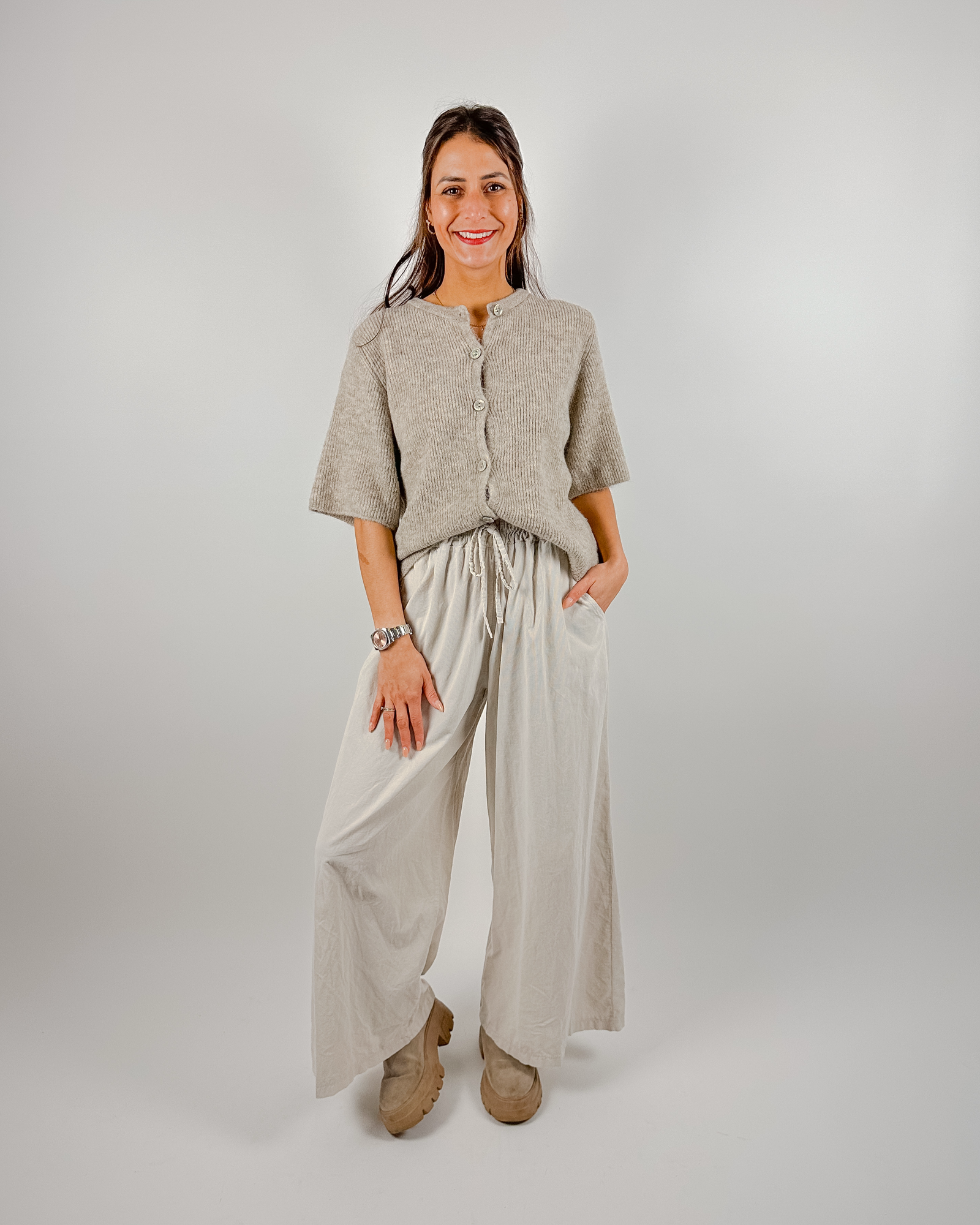 Juli Strickjäckchen Beige