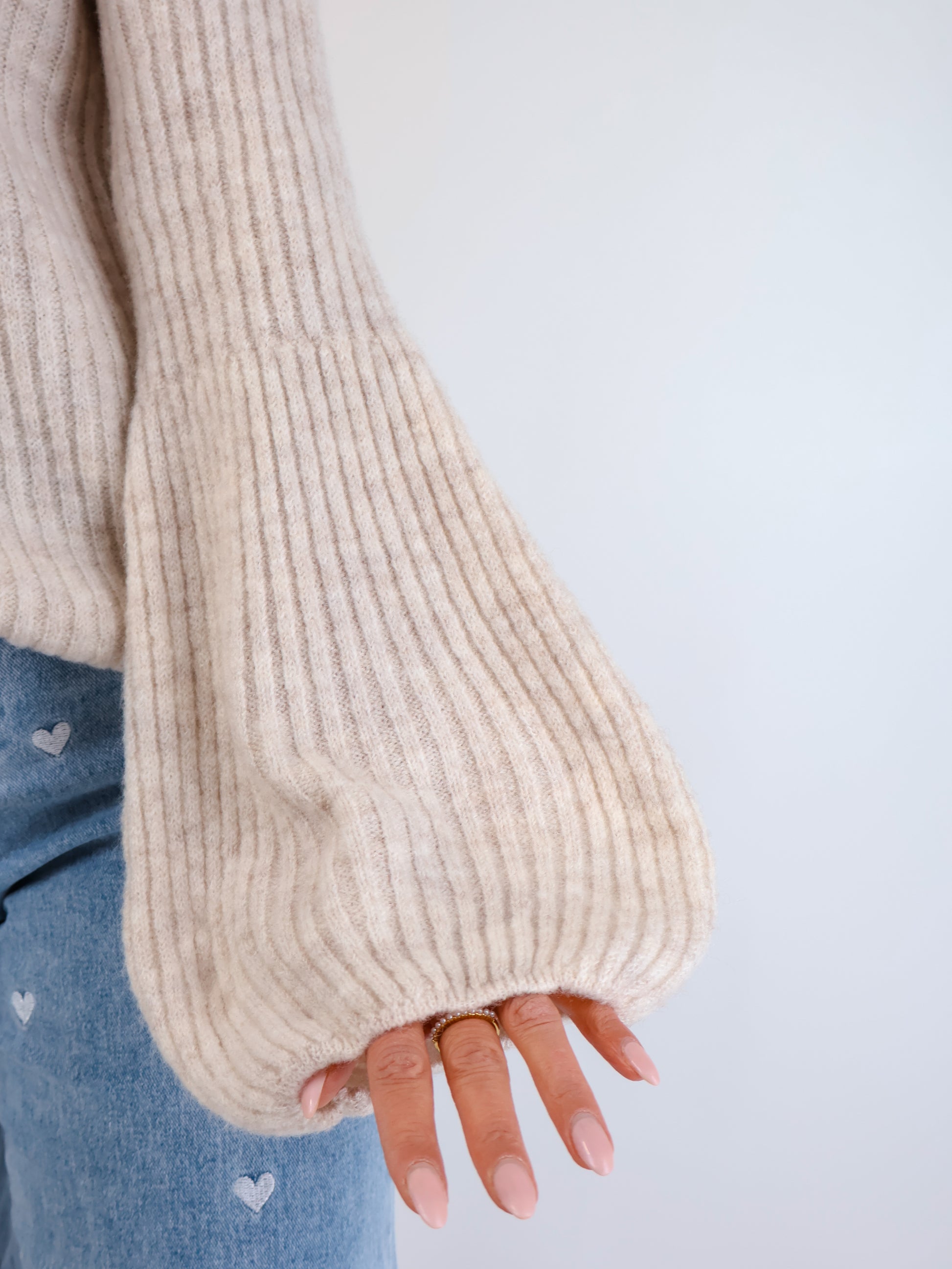 Molli Wollpullover mit Ballonärmeln Creme