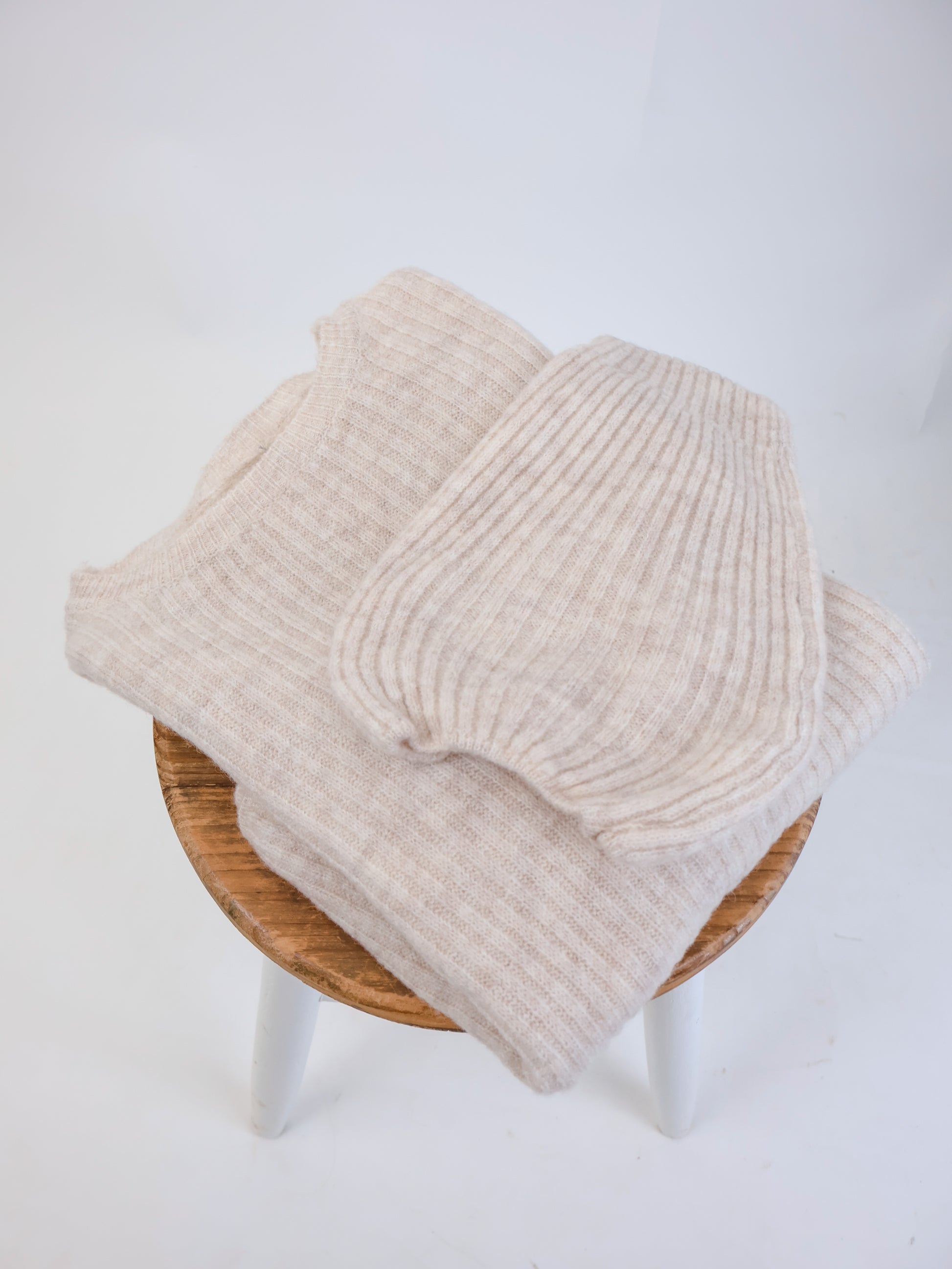 Molli Wollpullover mit Ballonärmeln Creme