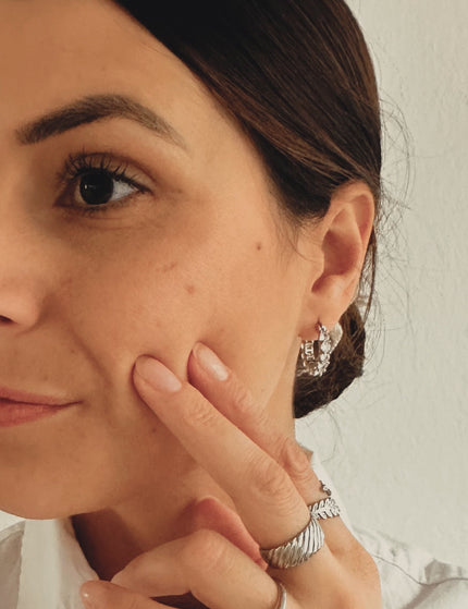 Love Pieces Sparkle Hoops Ohrringe mit weiteren Love Pieces